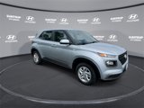 Used 2022 Hyundai Venue SE image 2
