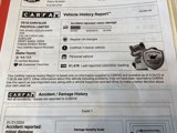 Used 2018 Chrysler Pacifica Limited image 2