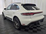 Certified 2024 Porsche Macan image 3