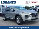 Used 2020 Hyundai Santa Fe SE image 1