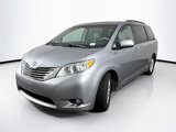 Used 2013 Toyota Sienna XLE image 2