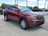 Used 2020 Jeep Grand Cherokee Laredo image 2