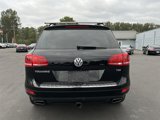 Used 2013 Volkswagen Touareg Sport image 5