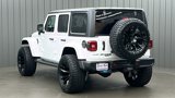 Used 2022 Jeep Wrangler Unlimited Sahara w/ Cold Weather Group image 3