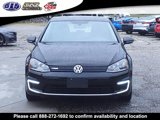 Used 2016 Volkswagen e-Golf SE image 2