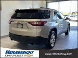 Used 2020 Chevrolet Traverse LT image 2