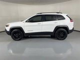 Used 2019 Jeep Cherokee Trailhawk image 5