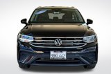 Used 2022 Volkswagen Tiguan SE image 2