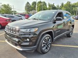 Used 2024 Jeep Compass Limited image 3
