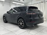Certified 2022 Porsche Cayenne image 3