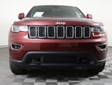 Used 2021 Jeep Grand Cherokee Laredo image 2