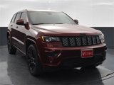 Used 2021 Jeep Grand Cherokee Laredo X image 2