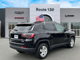 Used 2022 Jeep Compass Latitude image 2