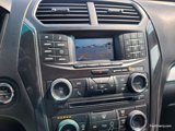 Used 2017 Ford Explorer XLT image 3