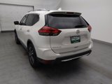 Used 2017 Nissan Rogue SL image 5