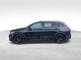 Used 2023 Volkswagen Tiguan SE R-Line image 4