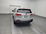 Used 2017 Kia Sorento L image 6