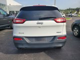 Used 2017 Jeep Cherokee Latitude w/ Cold Weather Group image 5