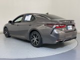 Used 2021 Toyota Camry SE image 5