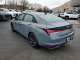 Certified 2022 Hyundai Elantra SEL w/ Cargo Package image 4