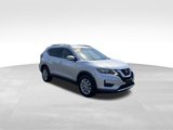 Used 2020 Nissan Rogue SV image 3