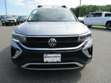 Used 2022 Volkswagen Taos SE image 2