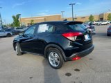 Certified 2022 Honda HR-V LX image 2
