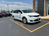 Used 2019 Chrysler Pacifica Touring-L image 2