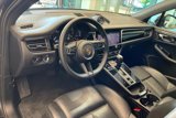 Certified 2022 Porsche Macan image 3