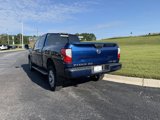 Used 2017 Nissan Titan SV image 3