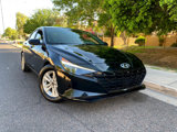 Used 2023 Hyundai Elantra Blue image 2