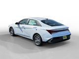 New 2025 Hyundai Elantra SE image 3