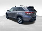 Used 2017 Toyota Highlander XLE image 3