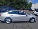 Used 2022 Chevrolet Malibu LT image 2