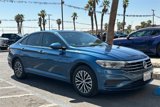 Used 2019 Volkswagen Jetta SE image 2