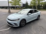 Certified 2025 Volkswagen Jetta SE image 3