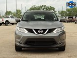 Used 2017 Nissan Rogue Sport SL image 2