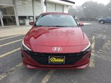 Used 2023 Hyundai Elantra SEL w/ Preferred Accessory Package image 2