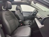 Certified 2022 Volkswagen Taos SE image 5