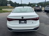 New 2025 Volkswagen Jetta SE image 4