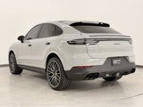 Used 2023 Porsche Cayenne Platinum Edition image 3