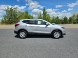 Used 2018 Nissan Rogue Sport S image 2