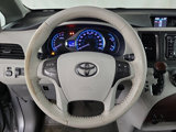 Used 2014 Toyota Sienna XLE image 4