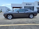 Used 2023 Dodge Challenger SXT image 2
