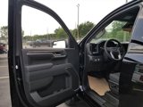 New 2025 GMC Sierra 1500 Elevation image 6