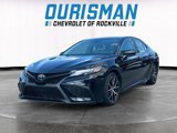 Used 2021 Toyota Camry SE image 2