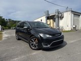 Used 2018 Chrysler Pacifica Limited image 3