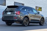 Used 2022 Kia Sorento LX image 4