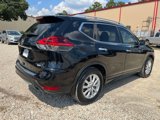 Used 2018 Nissan Rogue SV w/ Premium Package image 5