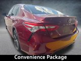 Used 2018 Toyota Camry SE image 2